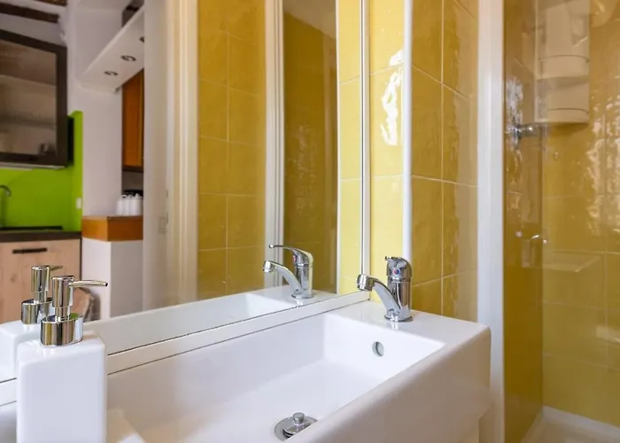 Apartamento Fascinating Attic - Up To 2 Guests - Trastevere Roma