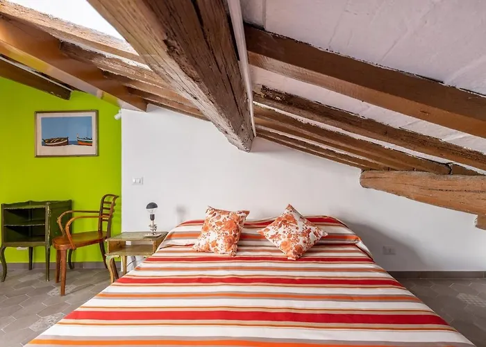 Fascinating Attic - Up To 2 Guests - Trastevere