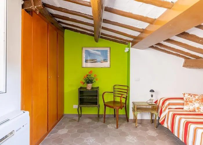 Fascinating Attic - Up To 2 Guests - Trastevere